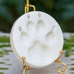 clay paw print 2445